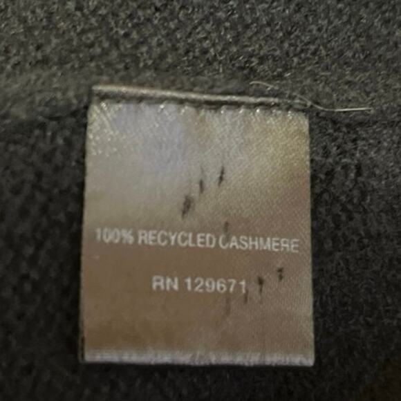 NAKEDCASHMERE Women's Black 100% Cashmere Crewneck Pullover Sweater Top Size M - Picture 4 of 4